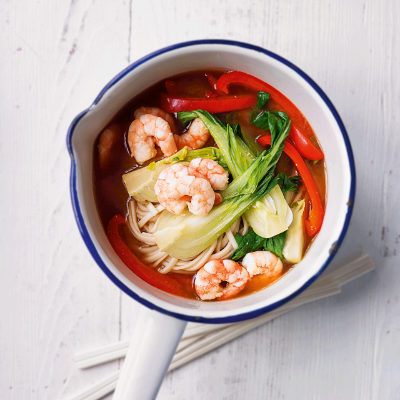 Prawns with braised udon noodles
